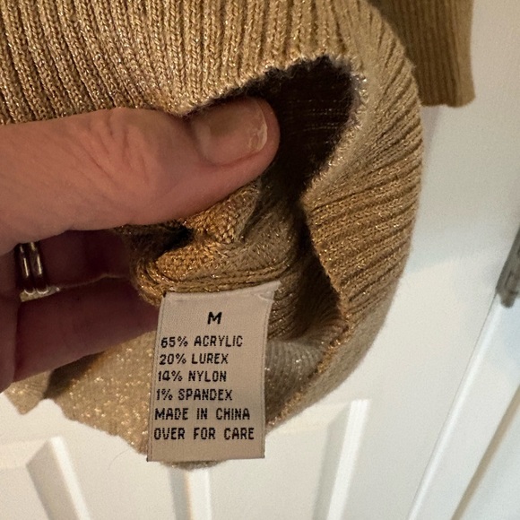 IZ Byer California Gold Shimmer Cowl Neck Ribbed Sweater Top M - Picture 5 of 6